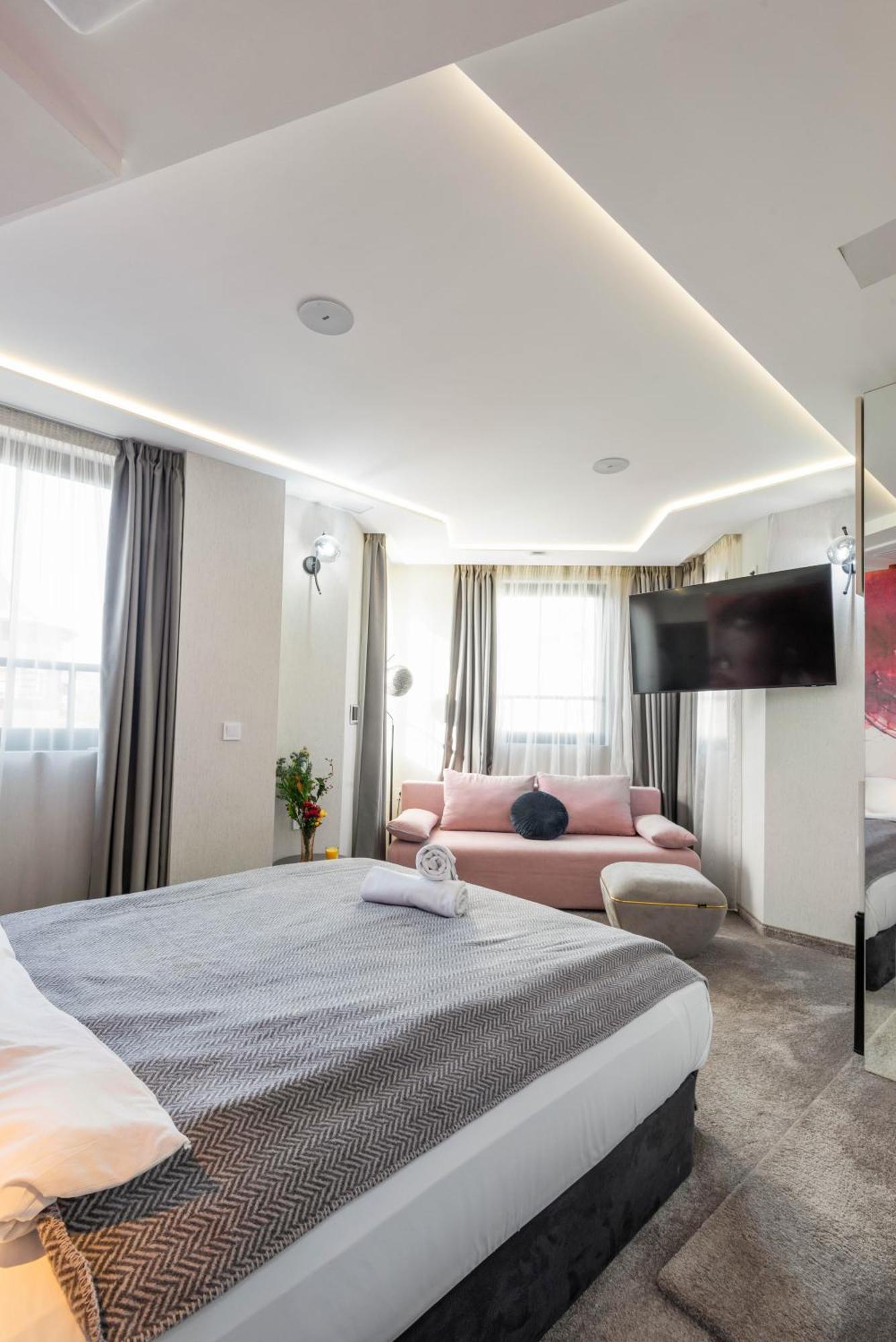 Aurora Hills Hotel Пловдив Экстерьер фото