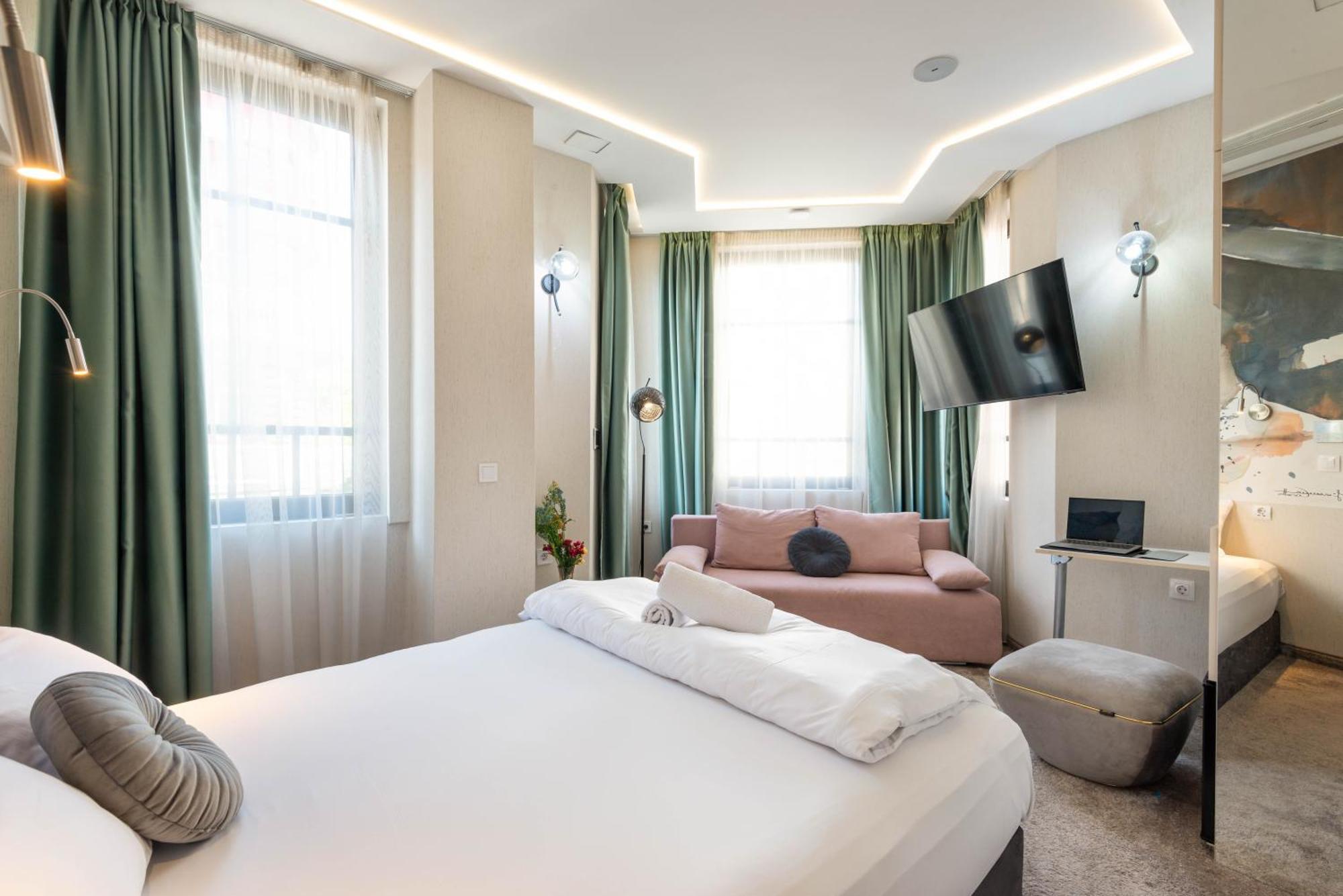 Aurora Hills Hotel Пловдив Экстерьер фото